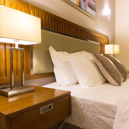 Ayam Lilian Aparthotel Бурайда Экстерьер фото
