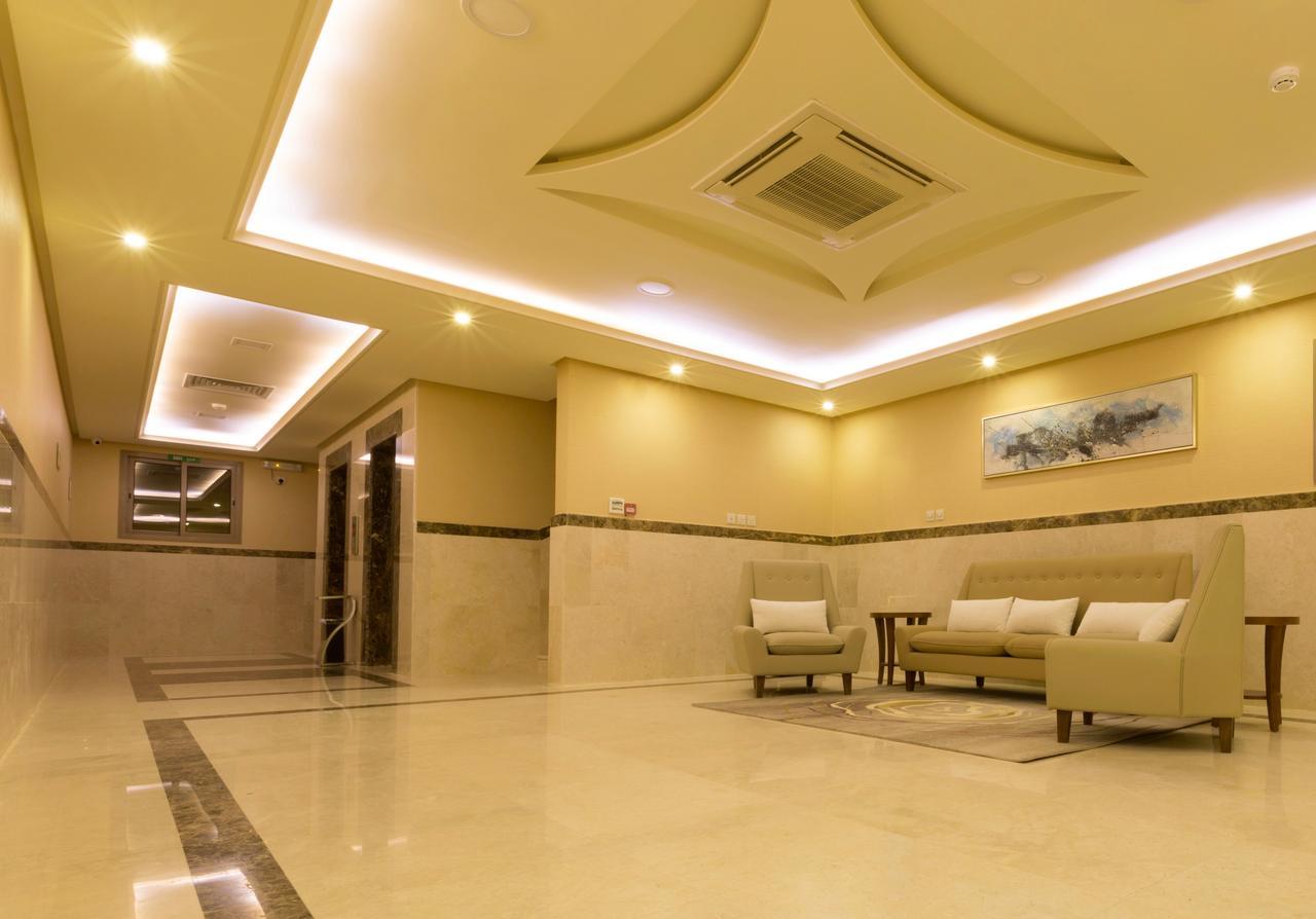 Ayam Lilian Aparthotel Бурайда Экстерьер фото