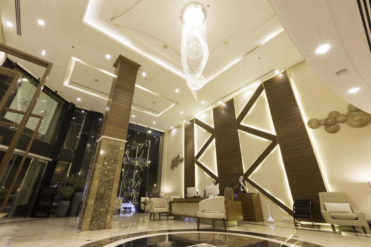 Ayam Lilian Aparthotel Бурайда Экстерьер фото